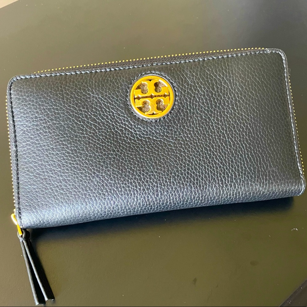 Tory Burch Wallet - Black Leather